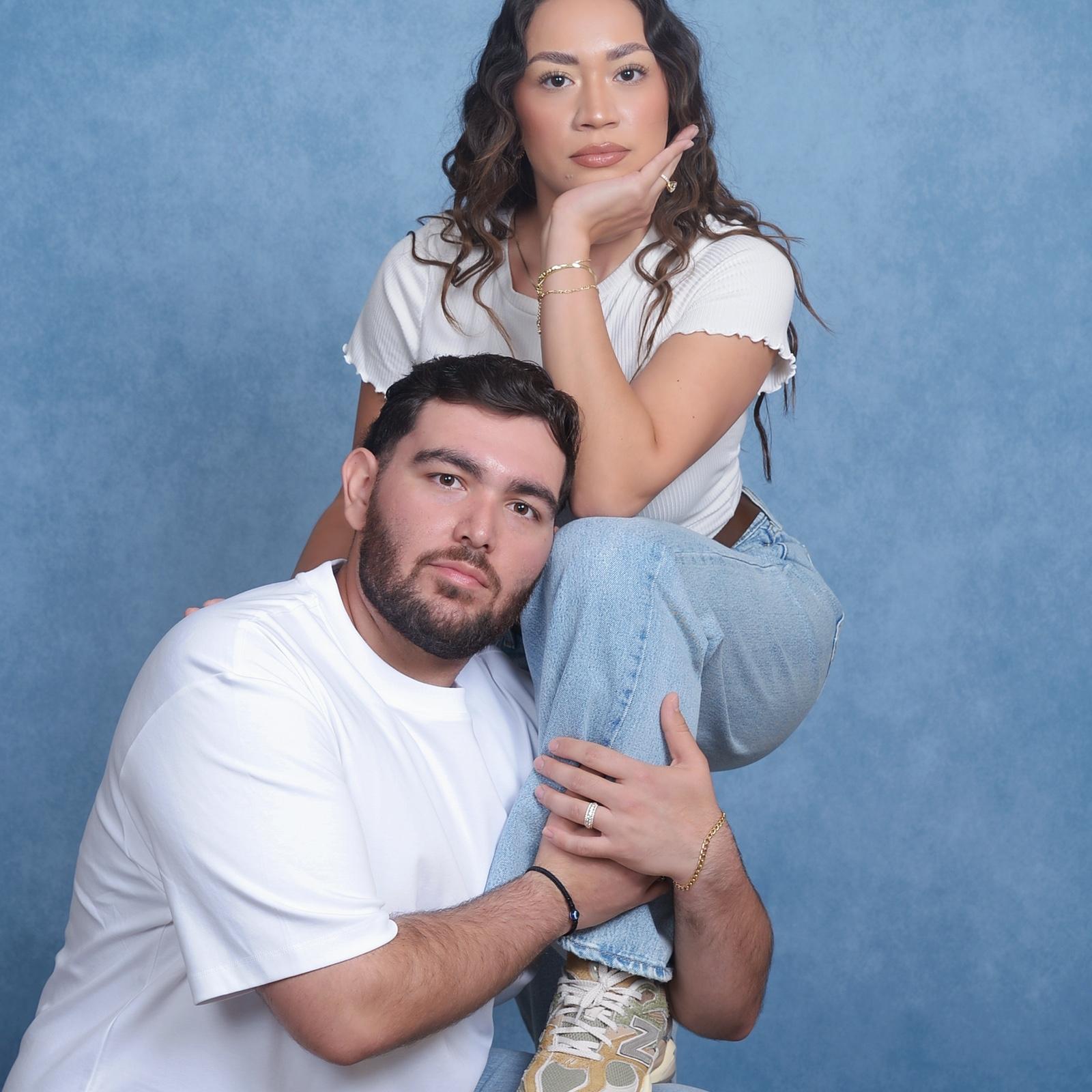 Not awkward, just iconic 🤏🏼