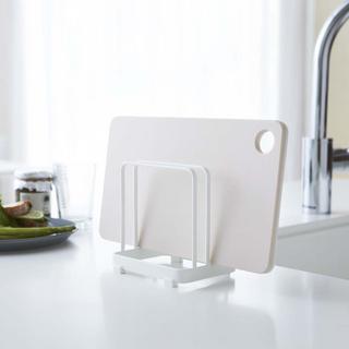 Plate Cutting Board Stand