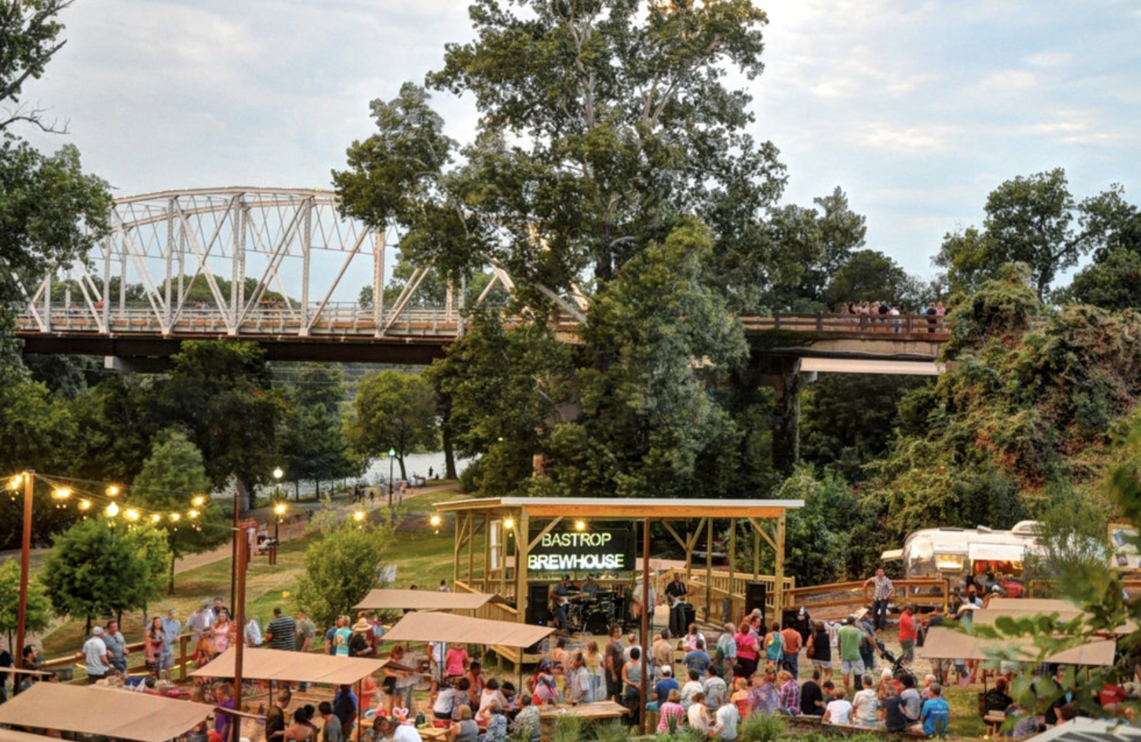 The Wedding Website of David Hernandez and Amber Orchard