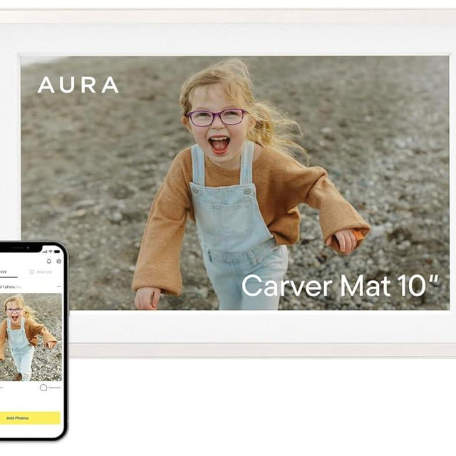 Aura Digital Photo Frame Sandstone with Paper Mat