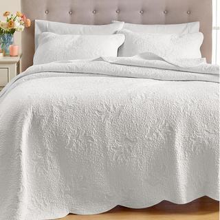 Martha Stewart Collection - Stenciled Leaves Quilt