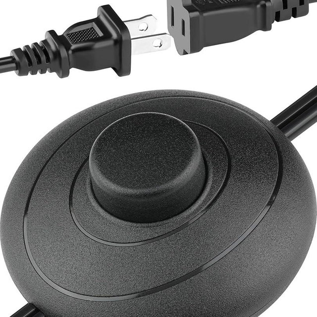 6ft/1.8m On/Off Extension Cord Foot Switch Pedal, Switch in Middle of Cord, 2-Prong Polarized Plug and Plug in Outlet AWG18 250VAC Step Switch Floor Lamp Christmas Tree Light Push Button Black