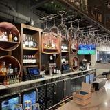 Viñas Wine & Tapas