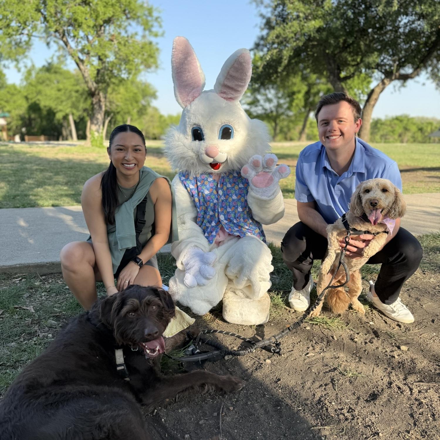 Easter 2025! Photos with the easter bunny might become a tradition.