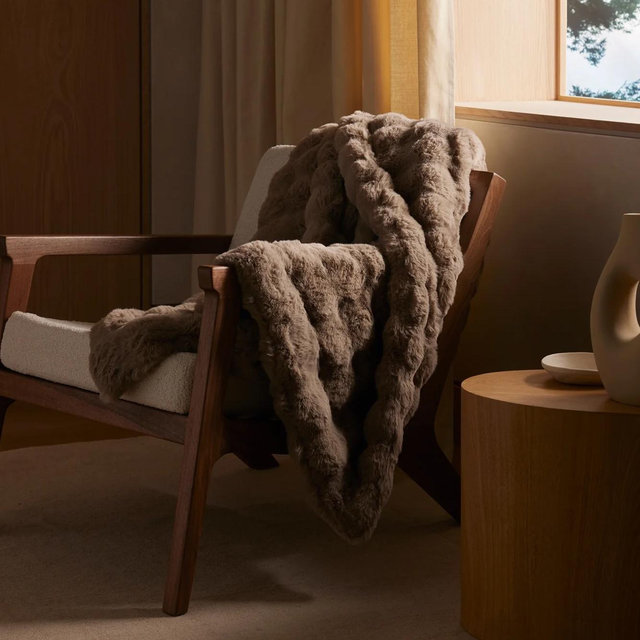 Cozy Earth Oversized Bubble Blanket