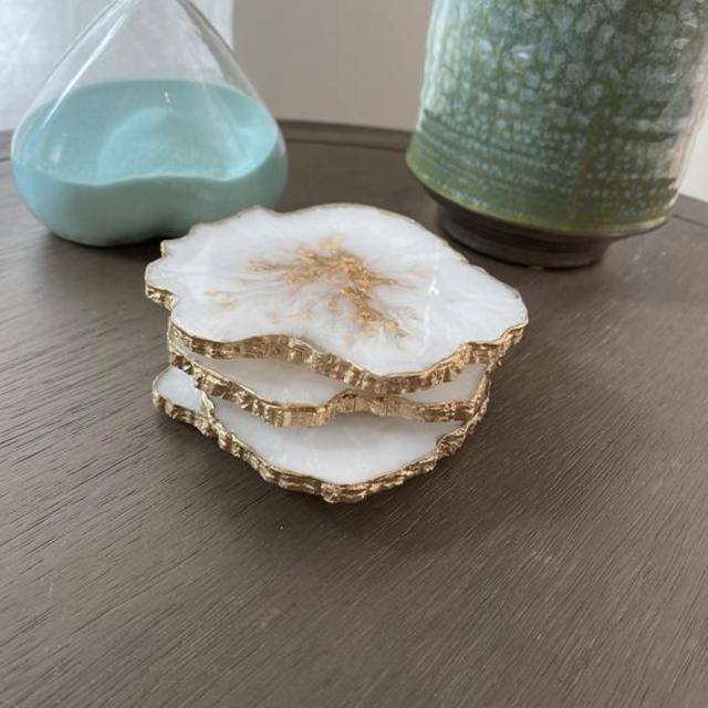 Geode Shaped Resin Coasters, Set of 4 in White (w/ Silver Leaf)