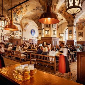 Cena y Chelas en Brujas