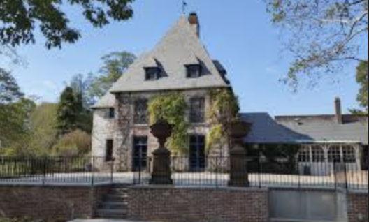 The Wedding Website of Lisa Mangione and Gerard O'Connell