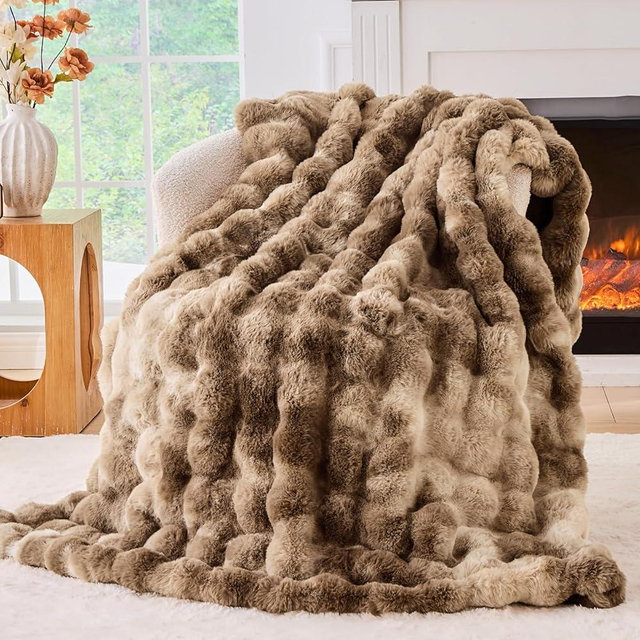 BENVWE Fluffy Faux Fur Throw Blanket for Couch - Soft, Plush, Thick, Cozy, Fuzzy Luxury Minky Bubble Blanket for Home Living Room Decor, Gifts for Women, Tie-dye Brown, 51" x 63", 1100GSM