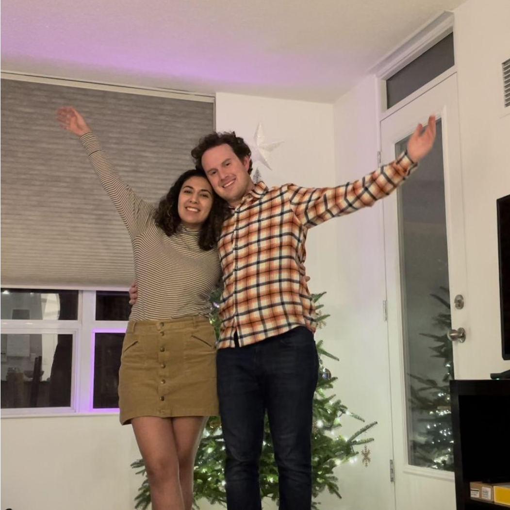 Setting up our christmas tree!- December 2022