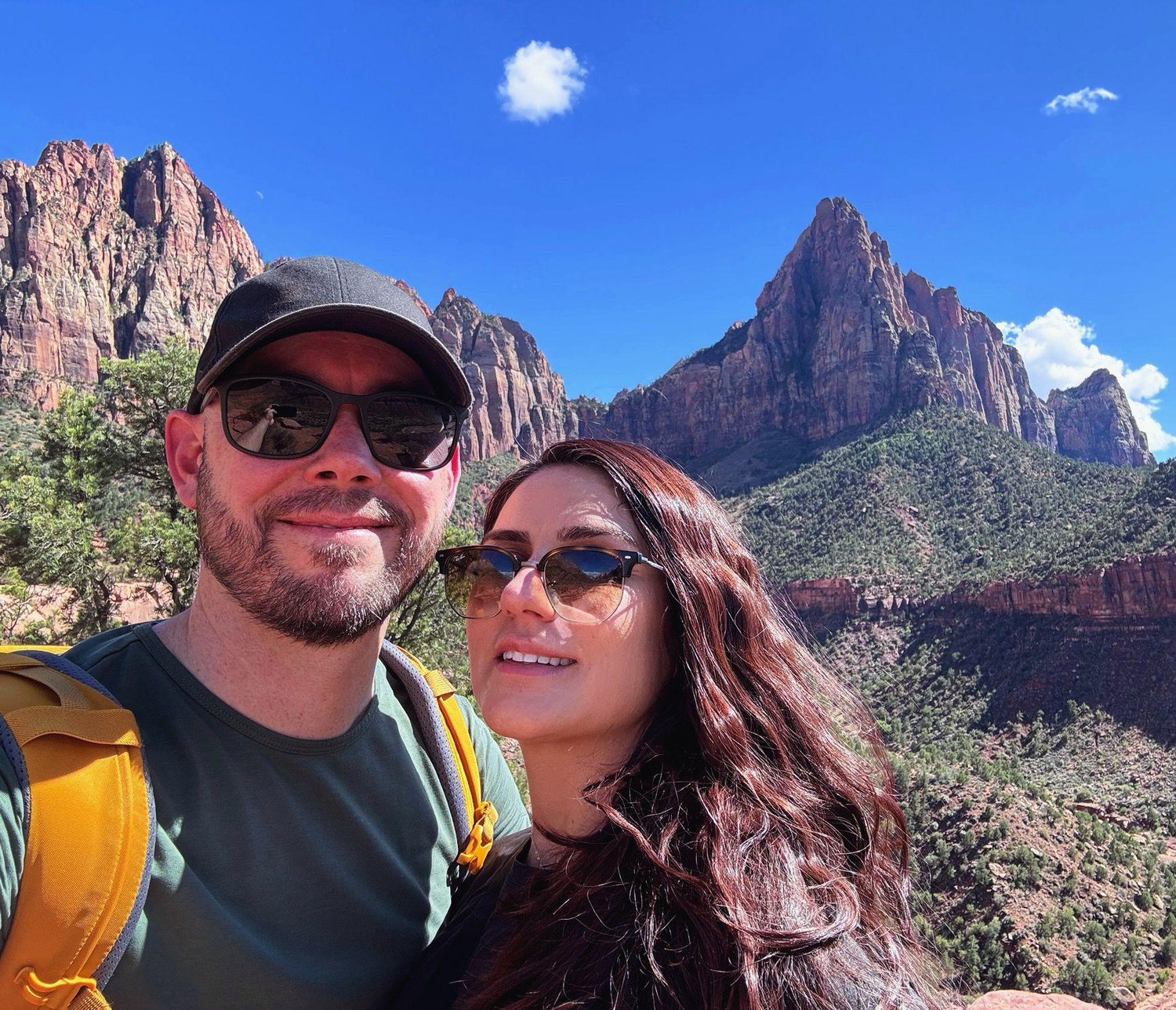The Wedding Website of Thais Mendes and Alex Paxson