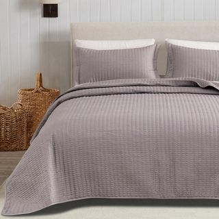 Alicia 3-Piece Quilt Set
