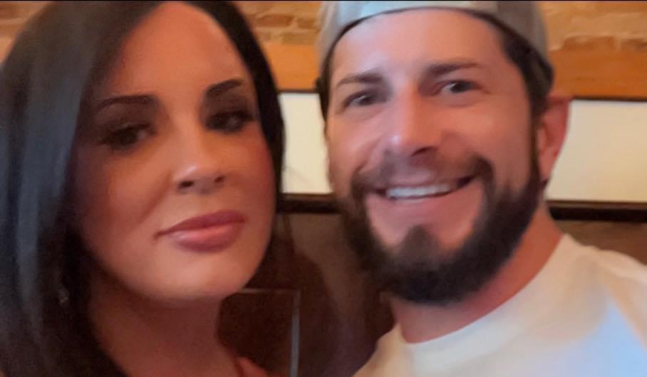 The Wedding Website of Jennifer Wright and Eric Wilkes
