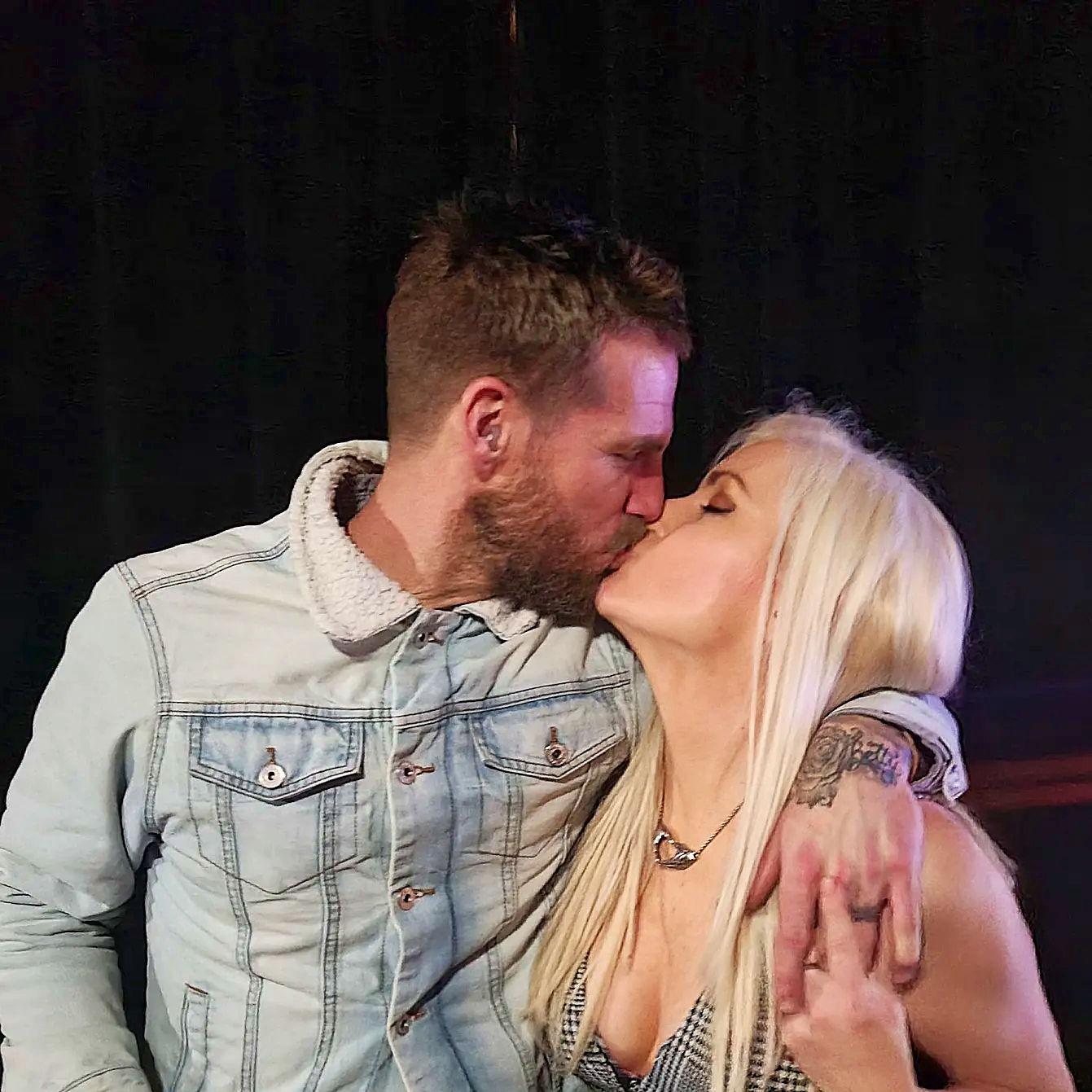 The Wedding Website of Lauren O'Neil and Jay Langston