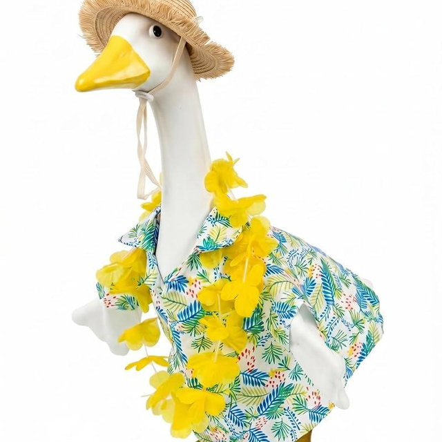 GigaCircle Summer Porch Goose Outfits Hawaiian Style with Straw Hat & Yellow Wreath - 23" Green Shirt Lawn Cement Goose for Spring Summer, Patio Yard Garden Geese Decoration Gift for Mom Grandma