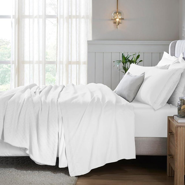 Superior Egyptian Cotton 4 Piece Sheet Set, 650 Thread Count, Eco-Friendly, Sustainable Sheets, Ultra-Soft Basics, Solid, Deep Pocket Fitted Sheet, Flat Sheet, Pillowcases, Queen, White