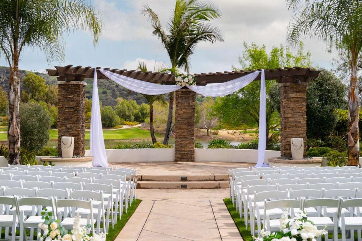 Fallbrook Estate by Wedgewood Weddings