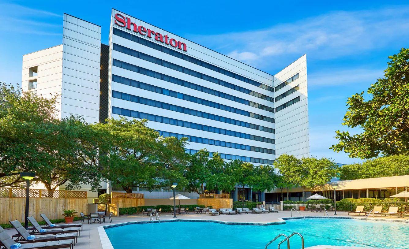 The Wedding Website of Brylee Lavoie and Benjamin Malik