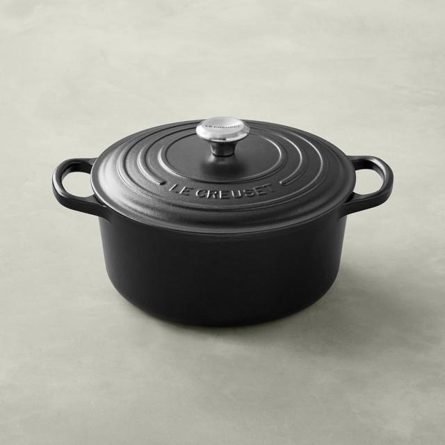 Le Creuset Signature Enameled Cast Iron Round Dutch Oven, 3 1/2-Qt., Matte Black