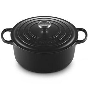 Signature Round Dutch Oven | Licorice