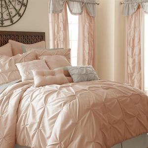 MacLaine 24 Piece Comforter Set
