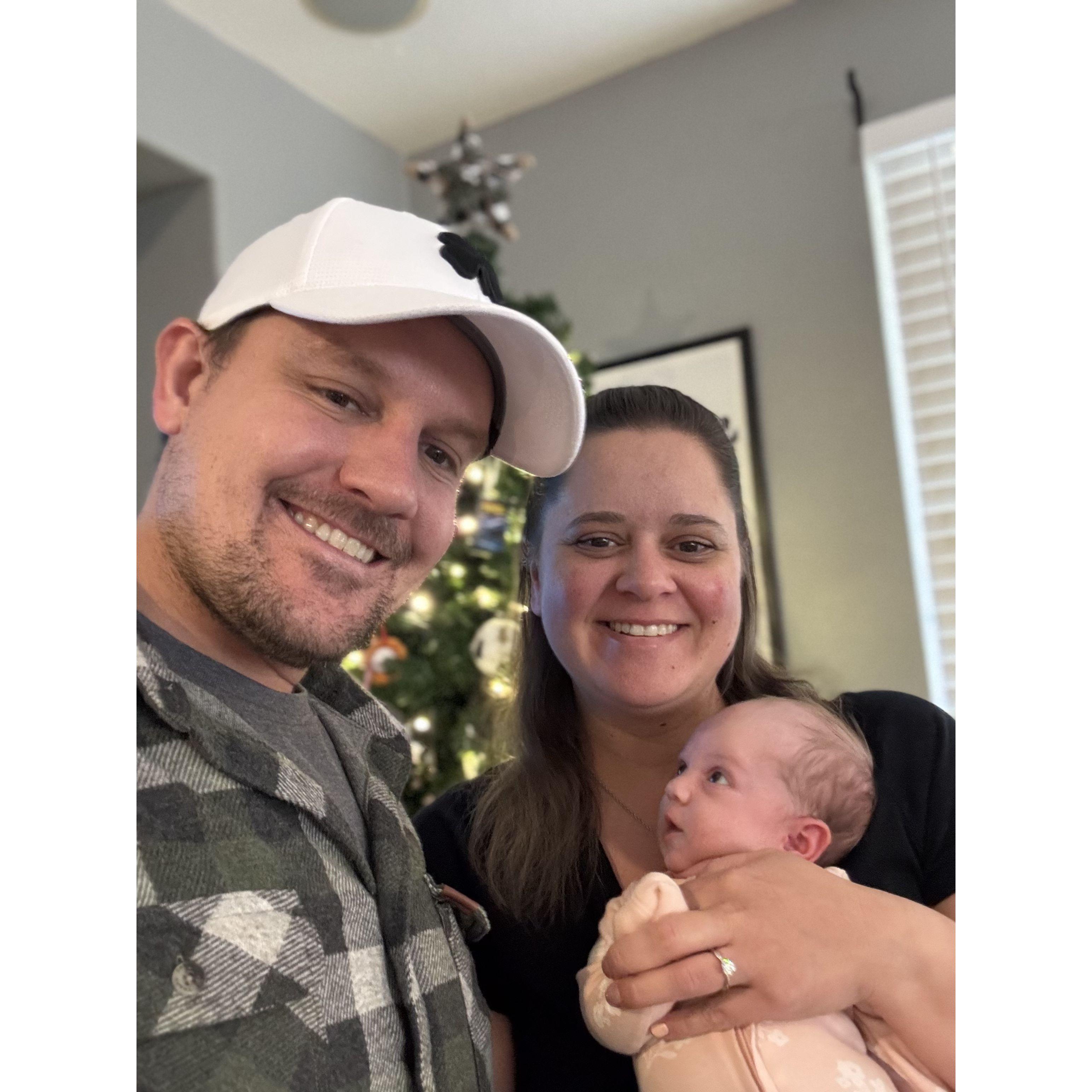 First Chrismas with baby Myka, 2024