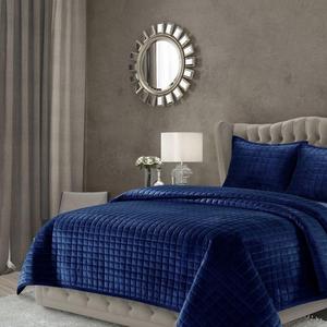 Roesch Solid Oversized King Quilt Set