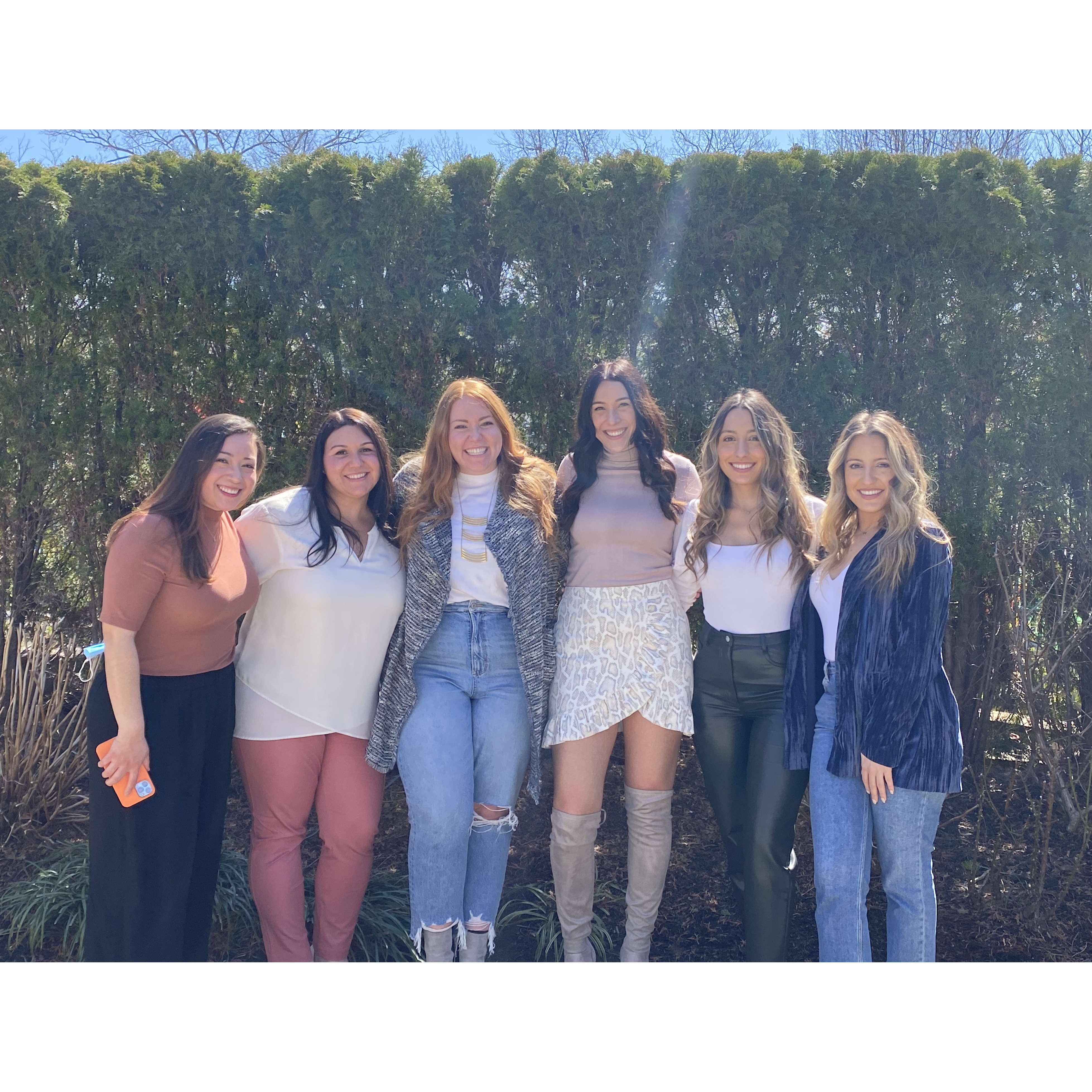 March 2021: Celebrating Amanda's 30th Birthday.
Shirley, Nicole, Alexa, Amanda, Sabina & Sev