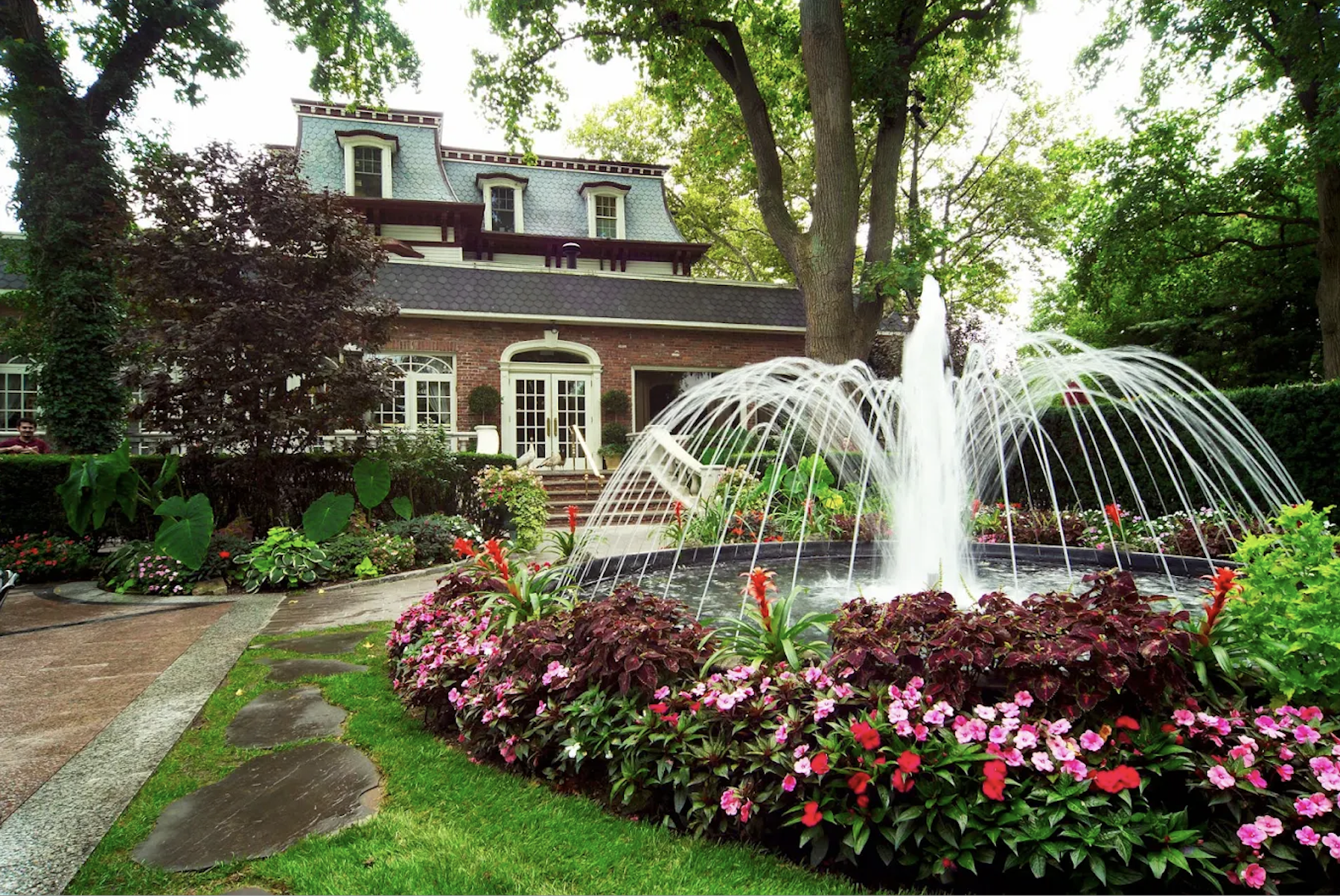 The Wedding Website of Amber Borden and Kamari Austin