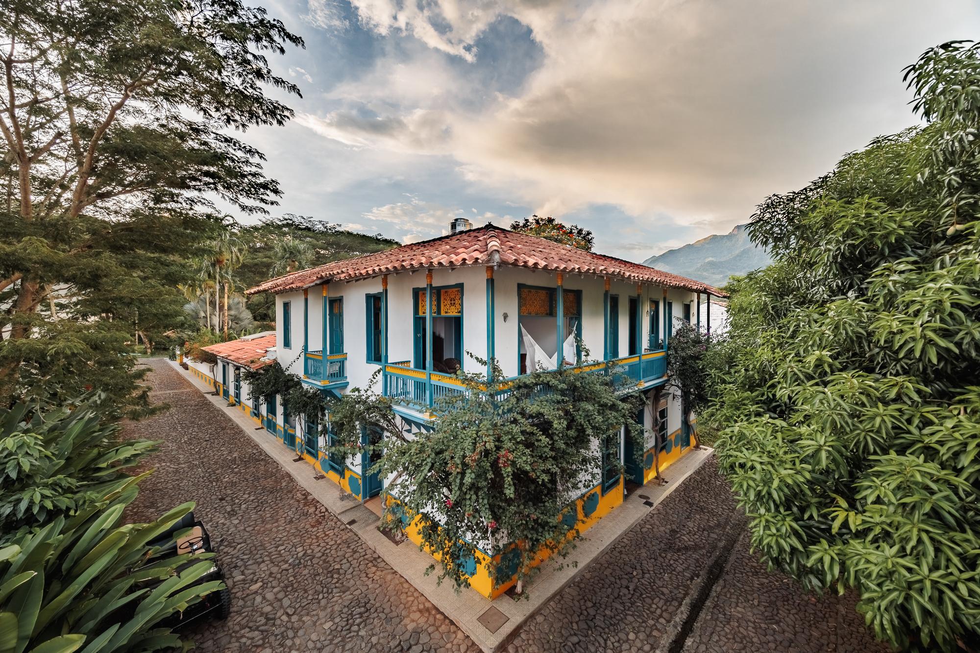 The Wedding Website of Catalina Bravo and Jason York