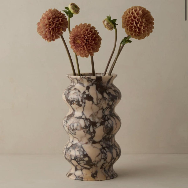 Zainab Rolling Vase by Lolly Lolly Ceramics