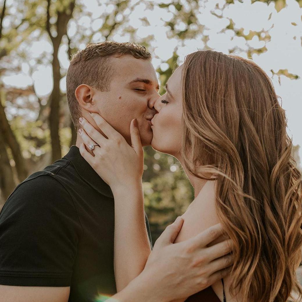 Engagement Photos - Mellon Park