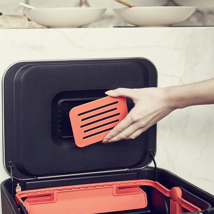 Joseph Joseph, Titan Trash Compactor | Zola