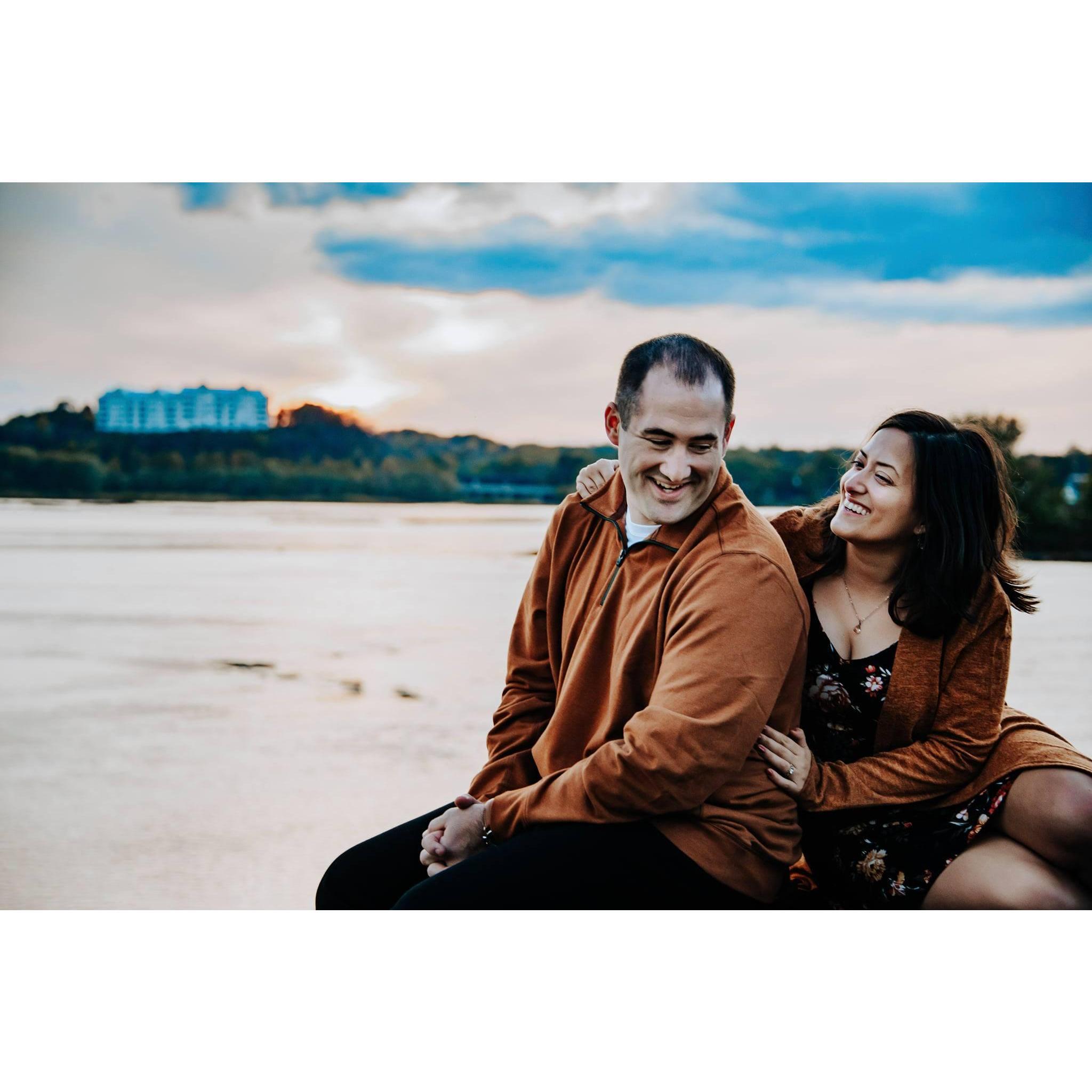 Engagement photos by Rachelle Horning Photography