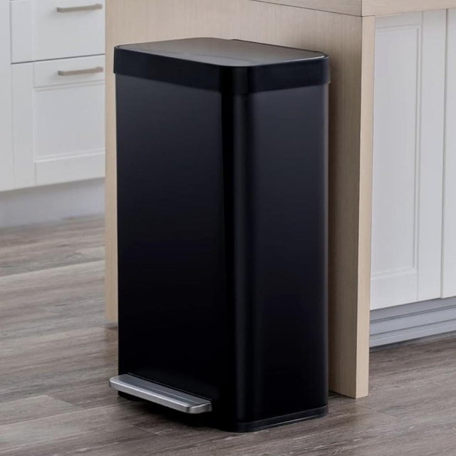 Home Zone Living 18.5 Gallon Large Capacity Kitchen Trash Can, Tall Stainless Steel Liner-Free Body, 70 Liter Capacity, Matte Black, Virtuoso Series