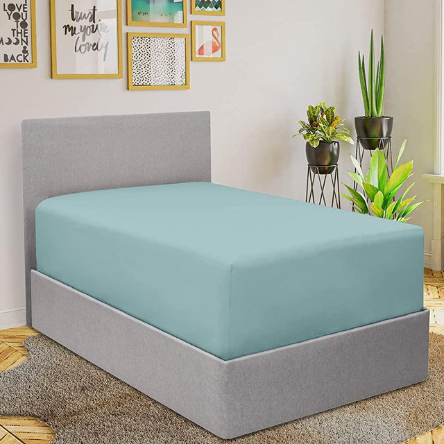 Mellanni Extra Deep Pocket King Fitted Sheet - Cooling Sheets up to 21" Deep Mattress - Hotel Luxury 1800 Bedding - Wrinkle, Fade, Stain Resistant - 1 Single King Fitted Sheet Only (King, Baby Blue)