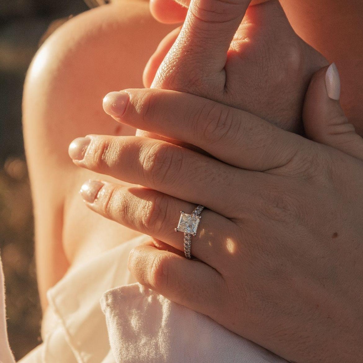 A moment for the ring!! 💍✨
