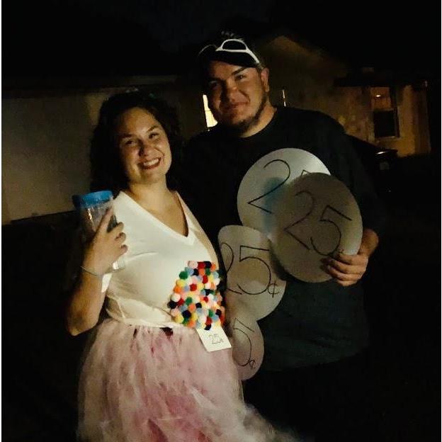 1st Halloween 2018: gum ball machine and coins