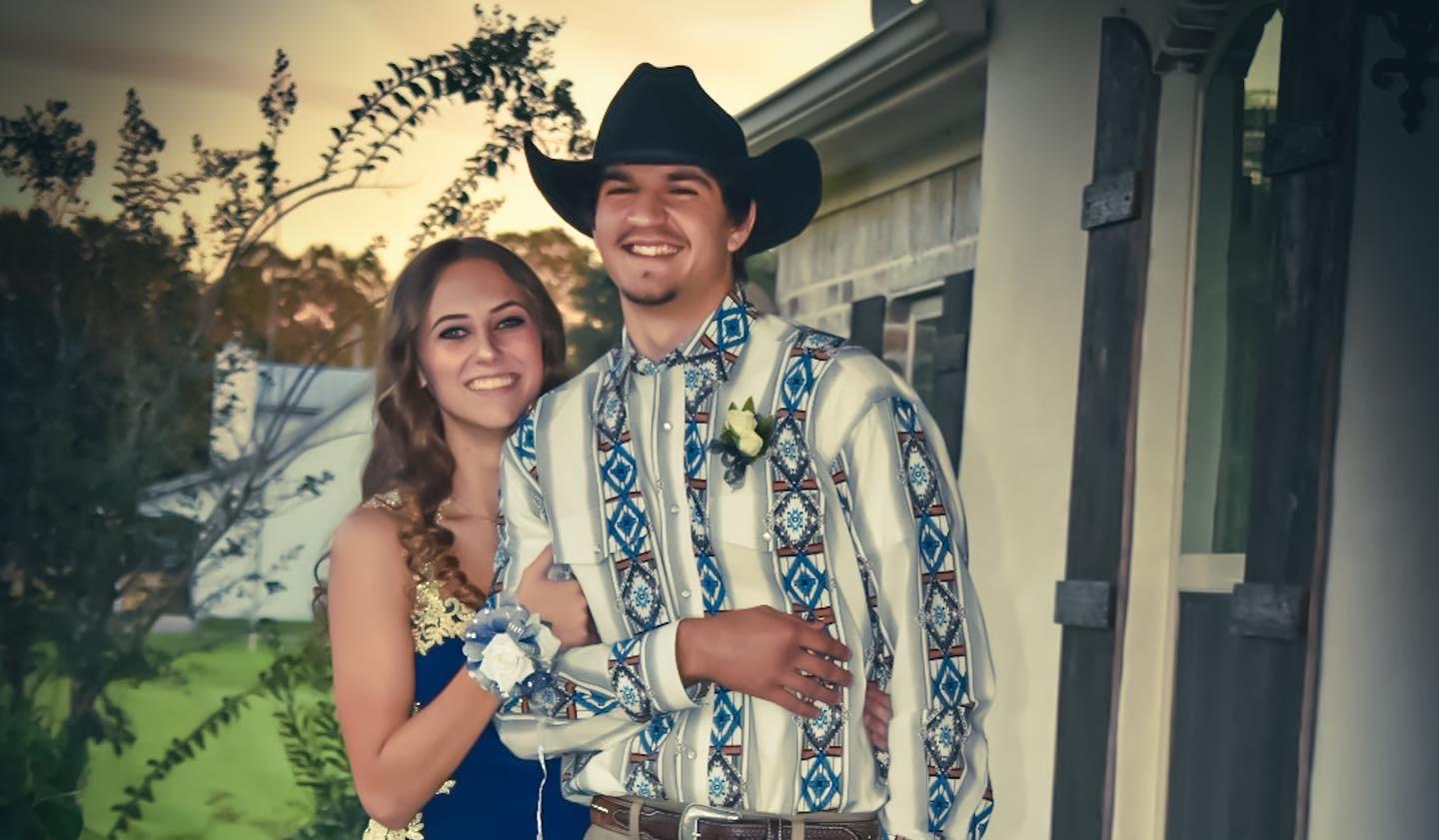 The Wedding Website of Taylor Fernie and Dakota Foret