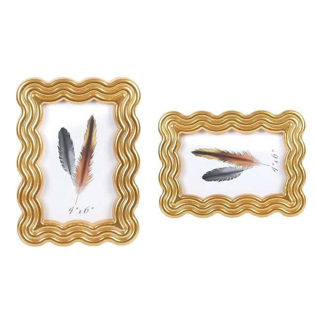 DECOCIAGA 4x6 Picture Frame, Display Pictures 4x6 with Mat, Wavy Edge Wood Photo Frame for Tabletop and Wall Hanging, with Clear Plexiglass for Vertical or Horizontal Display, Gold, 1 Pack