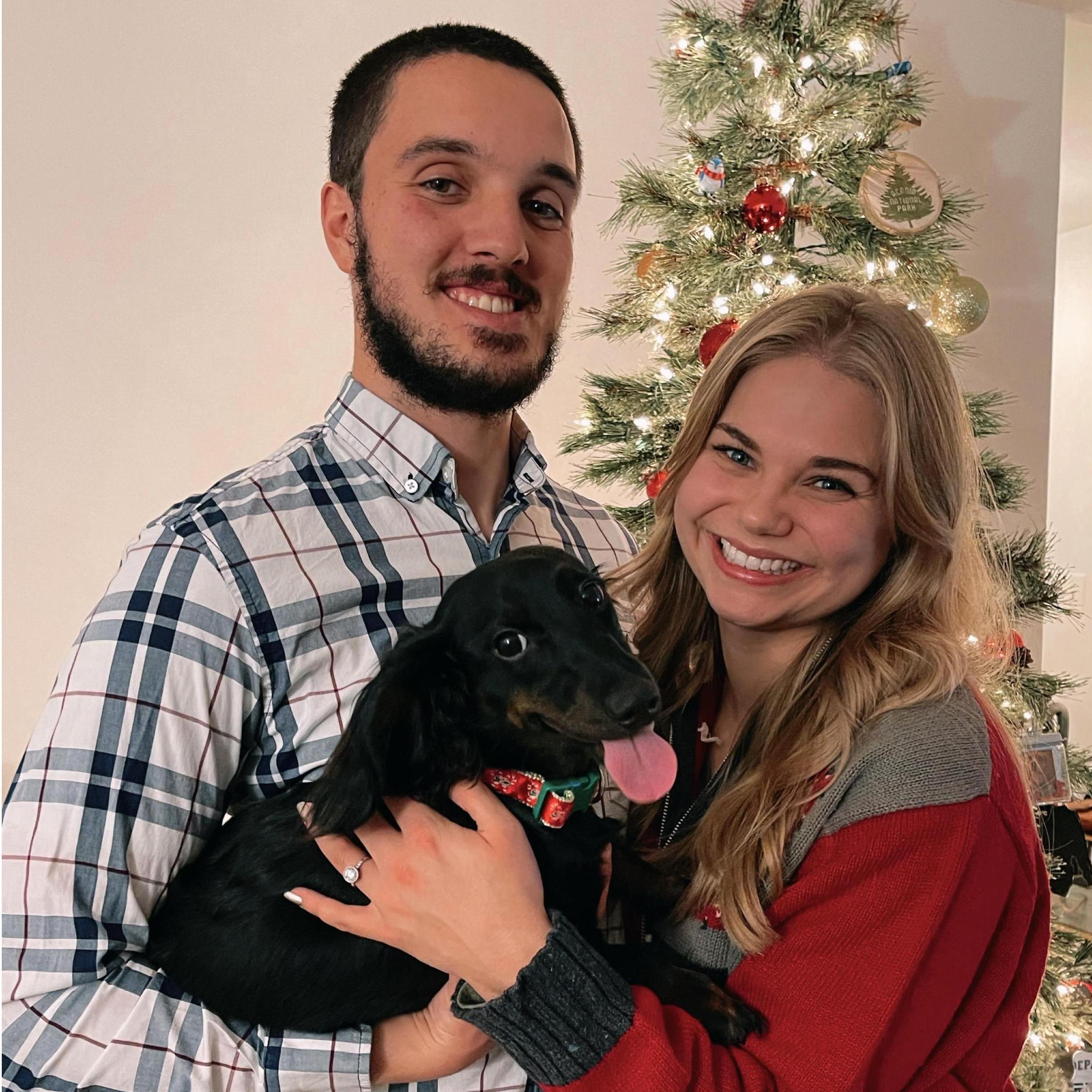 2021 family Christmas card photo