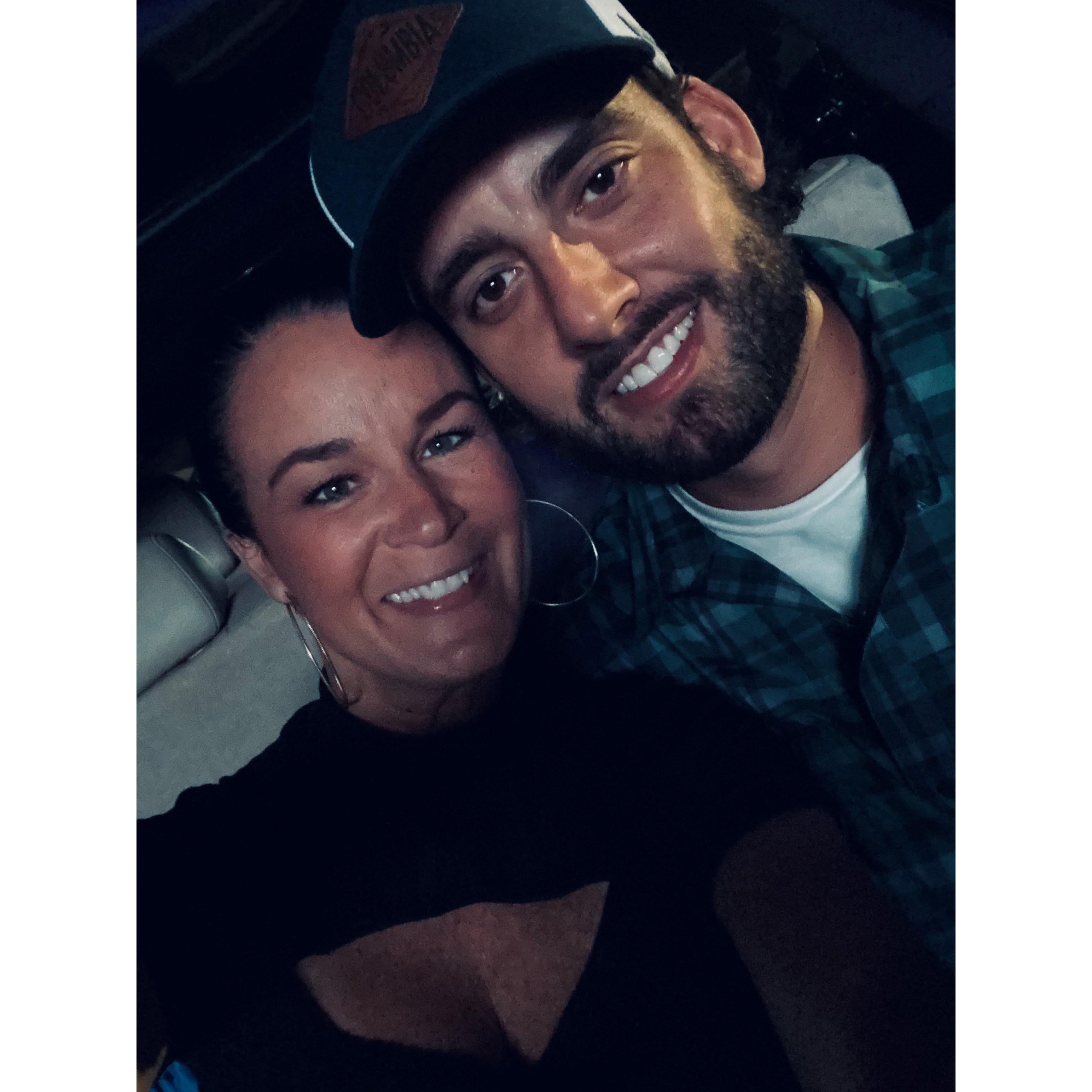 Justin Moore tailgate concert