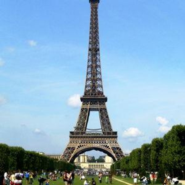 Picnic at the Eiffel Tower
