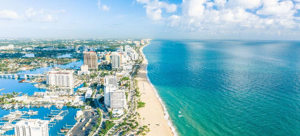 The Wedding Website of Lauren Goldstein and Guillermo Escalona