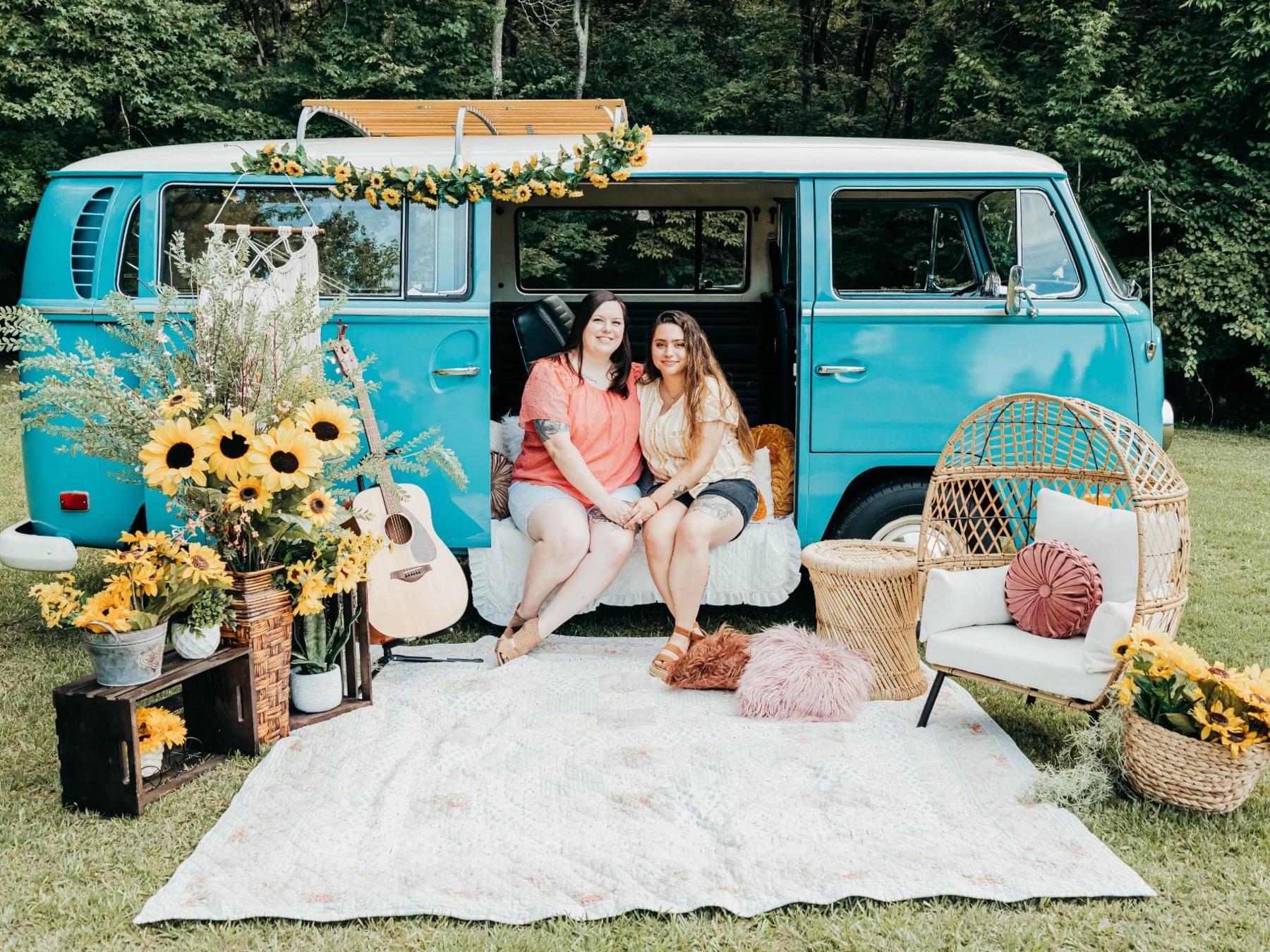 The Wedding Website of Tessie Williams and Krista Williams