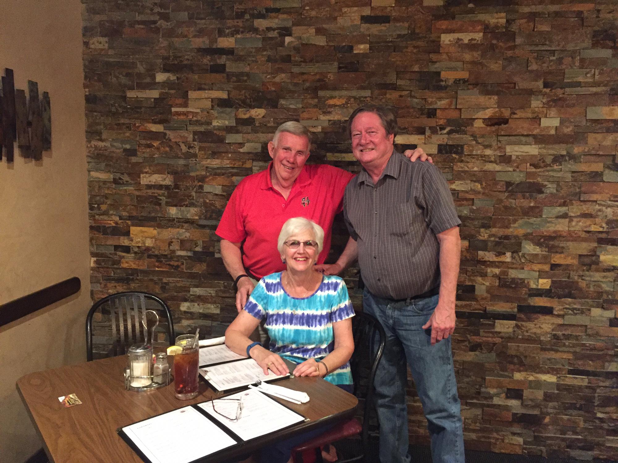 Penny & Mike made the drive to meet Amber Leigh's dad, Dwight, at his restaurant, Peppers Grill.