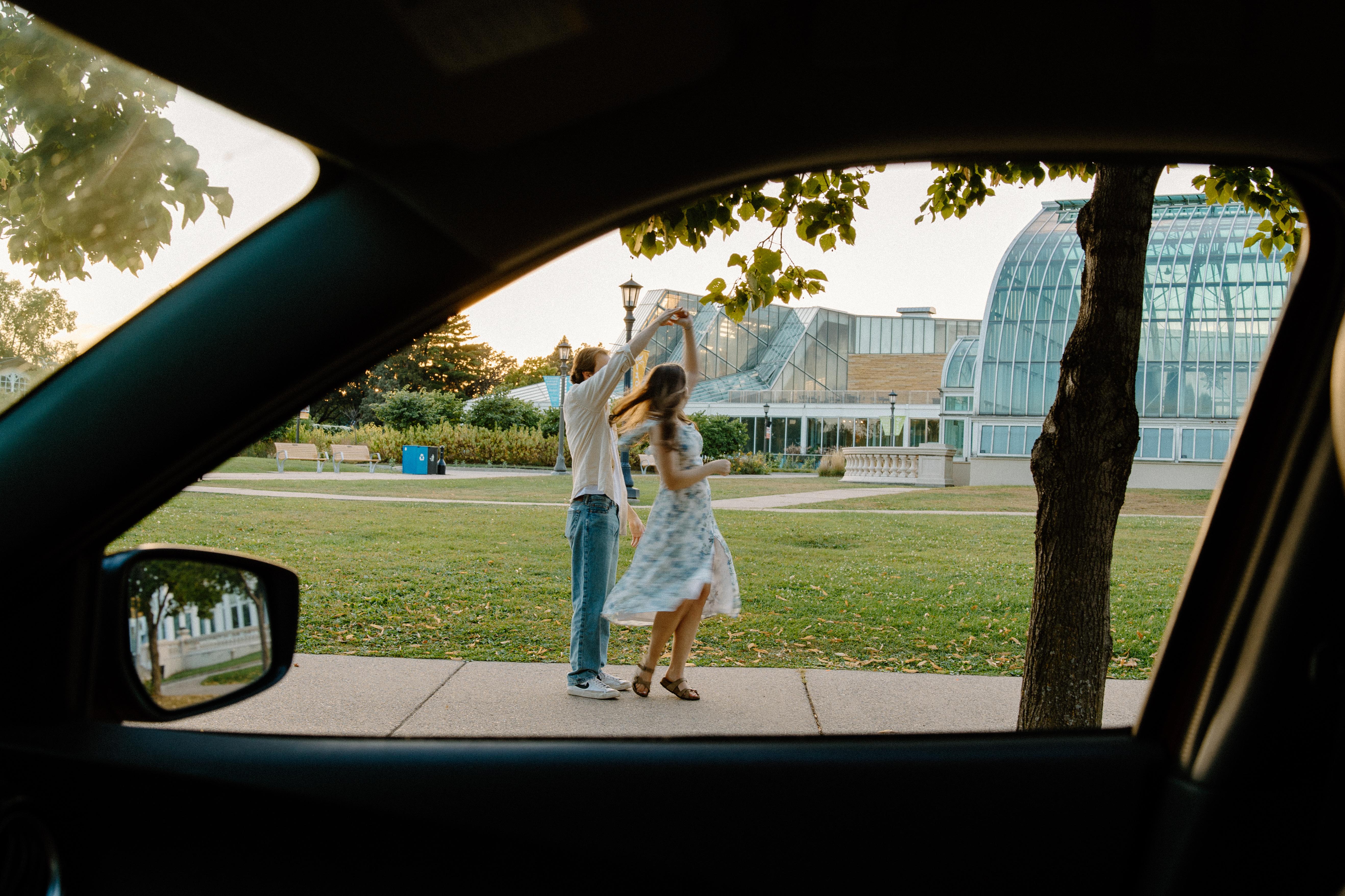 The Wedding Website of Bethany Alexander and Justin Watznauer