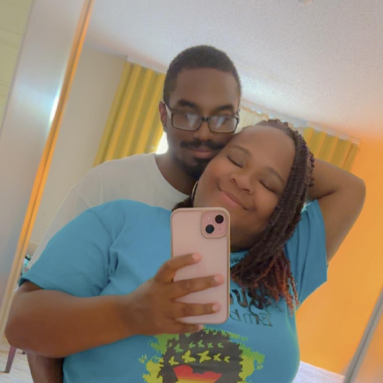 First picture together after meeting each other in person for the first time 🥰