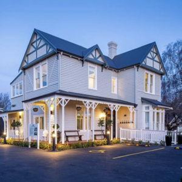 Honeymoon: One night at the Vicarage, our favorite inn
