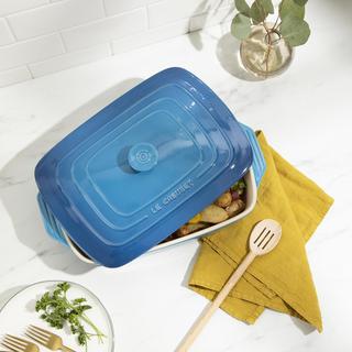 Covered Rectangular Casserole Dish